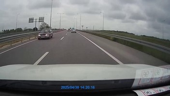 Duble yolda tam gaz ters yön canavarı kamerada!