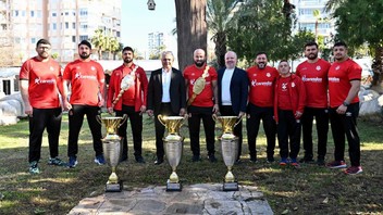 Muratpaşa Spor Kulübü'nde görev dağılımı yapıldı