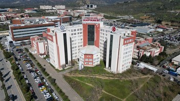 Üniversite hastanesinde skandal iddia: Profesör ve sekreteri gözaltında!