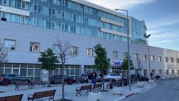 İstanbul'da hastane bahçesinde silahlı saldırı