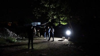 Antalya'da kan donduran cinayet: Baba ''konuşalım'' dediği çocuğunu katletti!
