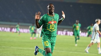 Fenerbahçe'nin ilk transferi İstanbul'da!