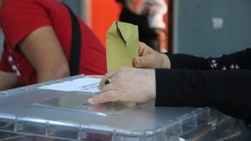 5 büyükşehirdeki seçim anketinde dengeler değişti!