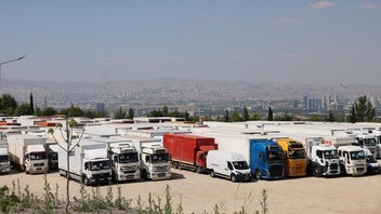 Haritadan adım adım takip ediliyor: 528 araçlık yüksek güvenlikli konvoy yola çıktı