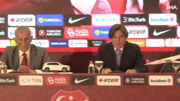 Montella’nın sözleşmesi uzatıldı; sürpriz açıklama geldi