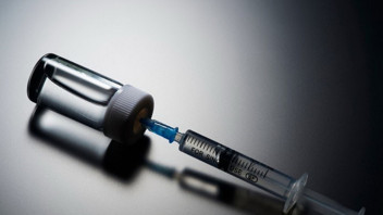 Kortizon İğnesi: Ortopedik Ağrılarda Güçlü Bir Tedavi Yöntemi