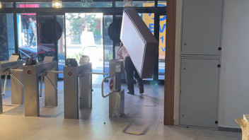 İstanbul'daki kız yurdundaki skandalın görüntüleri ortaya çıktı!