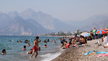 Deniz sonrası yaz tatilini kabusa çeviren kaşıntıların nedeni belli oldu!