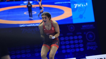 Milli güreşçi Nesrin Baş, finale yükseldi!