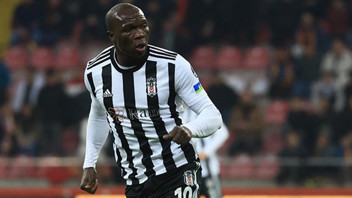 Beşiktaş'ın eski gol makinesi kulüpsüz kaldı! Yeni takımı şaşırttı