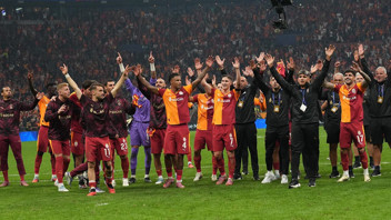Galatasaray Liverpool'u devirdi, kasasını doldurdu!
