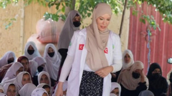 Gamze Özçelik'in eşiyle pozuna beğeni yağdı