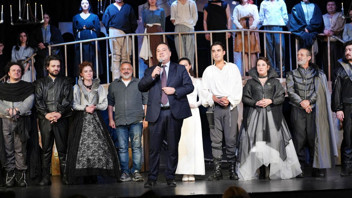 Manisa Büyükşehir Belediye Başkan Dutlulu Romeo ve Juliet Gösterisini Manisalılarla Birlikte İzledi