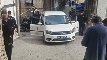 Yemek dağıtan Kızılay çalışanı silahla vuruldu