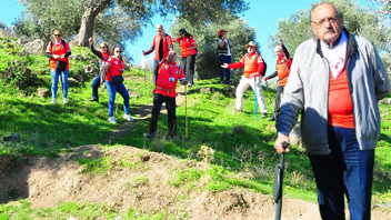 Emekli olduktan sonra kendini yeşil vatana adayıp Yeşil Vatan Seferberliği başlattı ve başardı!