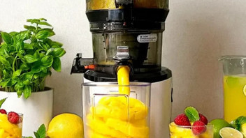 Kuvings Katı Meyve Sıkacağı ile Her Yudumda Saf Tazelik