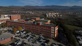 İşçinin makatına ''şaka'' olsun diye hava bastı, kalın bağırsağı patladı!