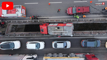 Lastiği patlayan itfaiye aracı iki köprü arasında asılı kaldı!
