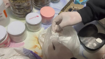 İstanbul'da zehir tacirlerine baskın: 10 milyon TL'lik uyuşturucu ele geçirildi