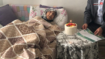 Osmanlı'nın çöküşünü, Cumhuriyetin kuruluşuna şahit olan asırlık çınar yaşamını yitirdi