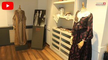 Türkiye'nin 100 yıllık gelinlikleri 200 yıllık binada ziyaretçileriyle buluştu