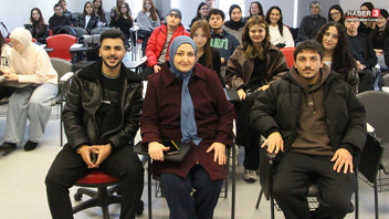 3 çocuk annesi kadın hayaline 45 yaşında kavuştu... Sınıf arkadaşları onu öğretmen sanıyor!