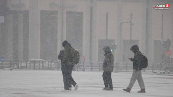 Hafta sonunun hava durumu belli oldu: Sibirya soğukları, sağanak yağış ve kar yağışı geri döndü!