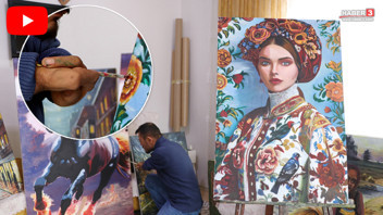 İki eli de yok ama o dirsekleriyle hayata tutunmayı başarıp siparişlere yetişemez hale geldi!