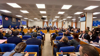 ''En düşük emekli aylığı'' teklifi komisyondan geçti!