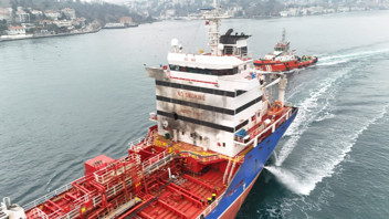 Rusya'nın Ukrayna'da vurduğu Türk gemisi İstanbul Boğazı'nda