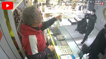 İstanbul'da metrobüslü kuyumcu soygunu: Altınlarla metrobüse atlayıp kaçtı, evinde yakalandı!