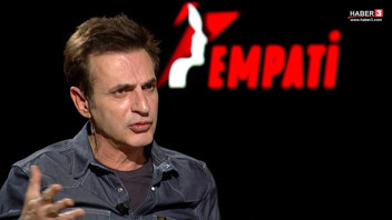 Ünlü şarkıcı Teoman'dan annesiyle ilgili yıllar sonra gelen itiraf