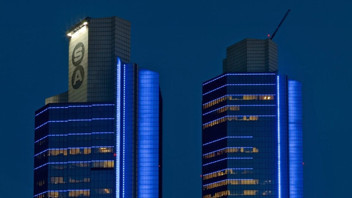 Sabancı Holding'den bir dev satış daha