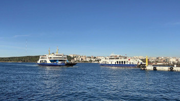 Çanakkale'de fırtına alarmı: Bozcaada ve Gökçeada feribot seferleri iptal edildi
