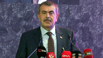 Bakan Tekin'den CHP lideri Özel'e çok ağır sözler: ''Onun kadar midesi geniş değilim''