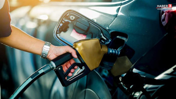 Benzin ve motorine akılalmaz zam masada: Motorin 70 TL'yi, benzin 65 TL'yi aşacak!