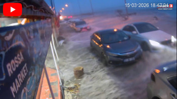 Hatay'da bir kez daha aynı kabus: Deniz taştı, kara ile deniz birleşti!