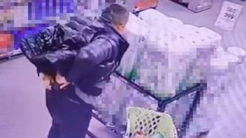 İstanbul'da kaşla göz arasında akılalmaz hırsızlık kamerada...