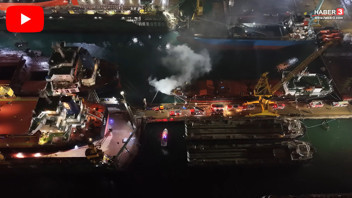 İstanbul'da 120 metrelik yük gemisi alevler içinde kaldı! Mürettebat tahliye edildi