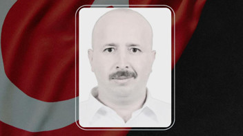 Mersin'de görev başında kaza geçiren polis memuru şehit düştü