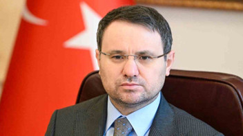 Bakan Gürlek duyurdu: 2 bin 707 FETÖ'cünün iadesi istendi