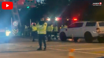 Otoyolda feci kaza: Bariyerlere çarpan otomobil alev topuna döndü, genç sürücü öldü