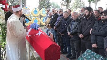 Türk sanat dünyasının duayen ismi Ferdi Atuner'e son görev