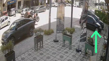Bursa'da çocukların kullandığı ATV takla attı: 2 çocuğun yaralandığı kaza anı kamerada