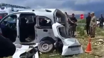 Van'da katliam gibi kaza: 4 ölü, 2 yaralı