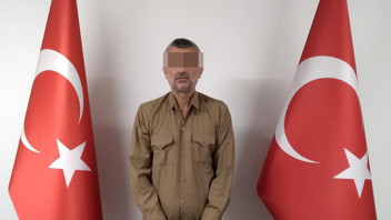 MİT'ten bir nokta operasyon daha! DEAŞ'lı terörist paketlenip Türkiye'ye getirildi!