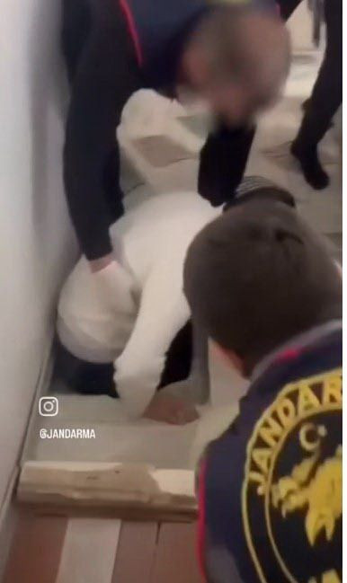 11 yıldır aranan firari, öyle bir yerde yakalandı ki... - Resim: 2