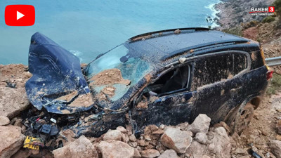 Mersin - Antalya yolunda heyelan! Dev kayalar aracı kağıt gibi ezdi; yol saatlerce kapandı