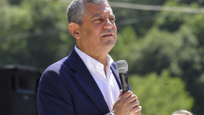 Özgür Özel'den ''Yeni Parti'' açıklaması: Kulislerde sürpriz isim konuşuluyor