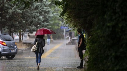 Hava sıcaklıkları artsa da sağanak yağışlar geri geliyor!